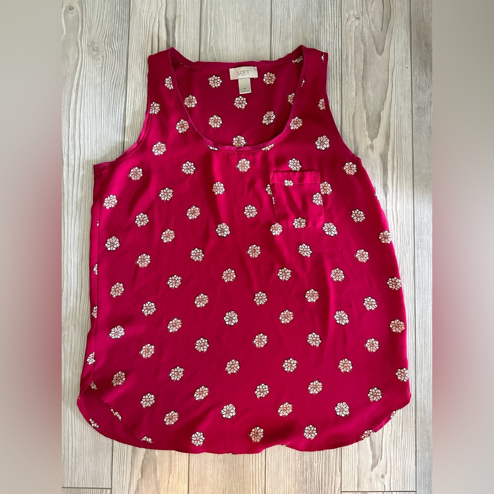 Loft outlet tank size M